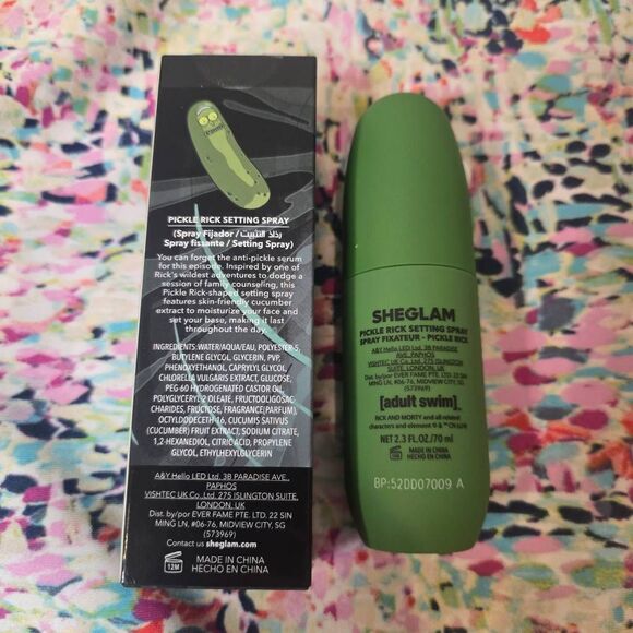 Rick and Morty Pickle Rick Setting Spray - Picture 2 of 3